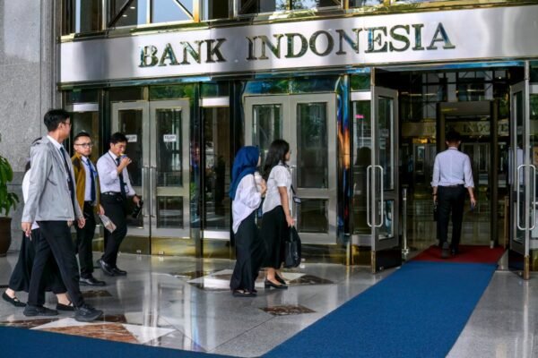 Bank Indonesia akan menambah insentif di tengah lambatnya penyaluran kredit