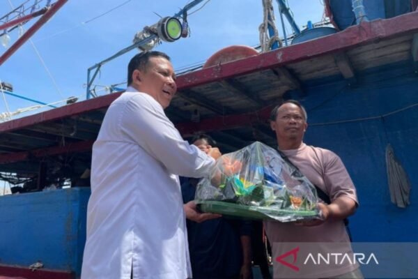 Indonesia mempercepat pembangunan desa nelayan untuk meningkatkan ekonomi pesisir