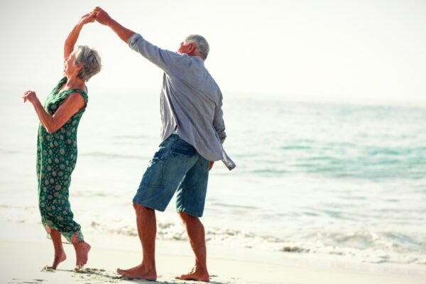 Berapa tahun hidup sehat yang dapat diharapkan oleh warga negara Uni Eropa?