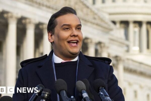 George Santos: 'Semoga hidup Anda menyenangkan! Trump memerintahkan pembebasan mantan anggota Kongres yang dipermalukan dari penjara