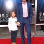 Josh Lucas Mengatakan Keluarganya Pindah ke Bali untuk Sekolah Anaknya - dan Mengenang Pertemuan dengan Laba-laba yang Menakutkan