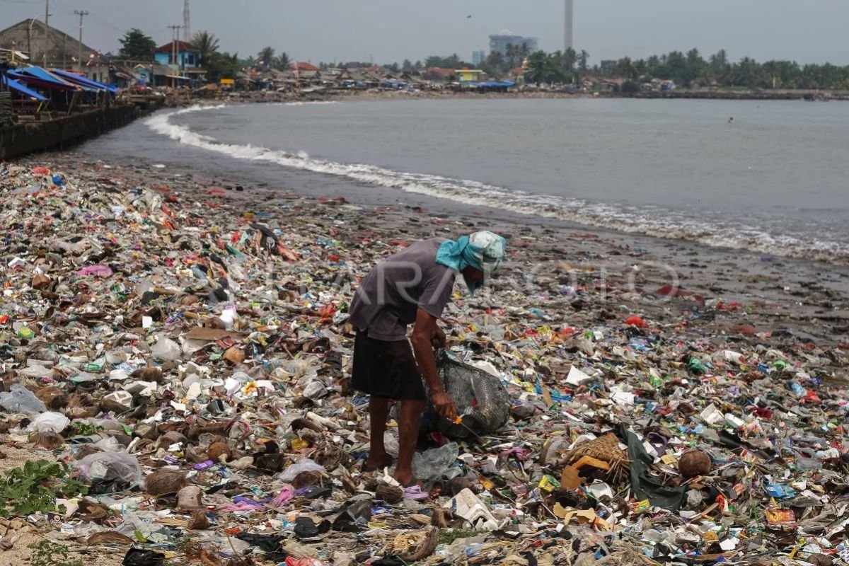 Indonesia menargetkan pengurangan sampah laut sebesar 50 persen pada tahun 2029