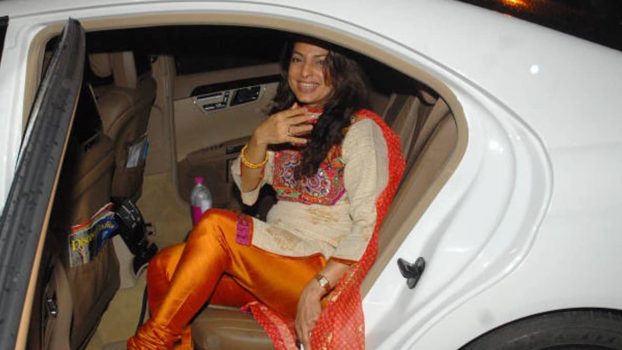 Kekayaan Bersih Juhi Chawla: Aset dan Gaya Hidup Aktris Terkaya di India; Baca Terus