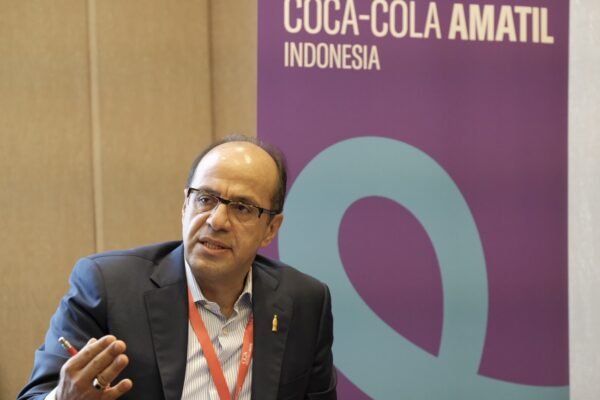 Coca-Cola akan menjual kopi panas di Indonesia.