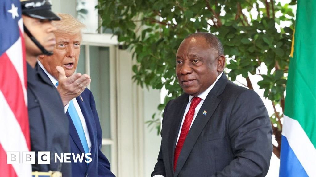 Donald Trump ingin Afrika Selatan dikeluarkan dari G20 saat negara tersebut bersiap untuk KTT dunia.