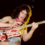 Eddie Van Halen mengalami diskriminasi rasial saat tumbuh besar sebagai anak campuran ras dari seorang ibu Indonesia, kata David Lee Roth.