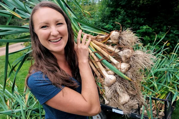 Mantan ahli gizi mengatakan bahwa makanan yang ditanam sendiri membantu kesehatan keluarga setelah mengurangi kunjungan ke toko bahan makanan.