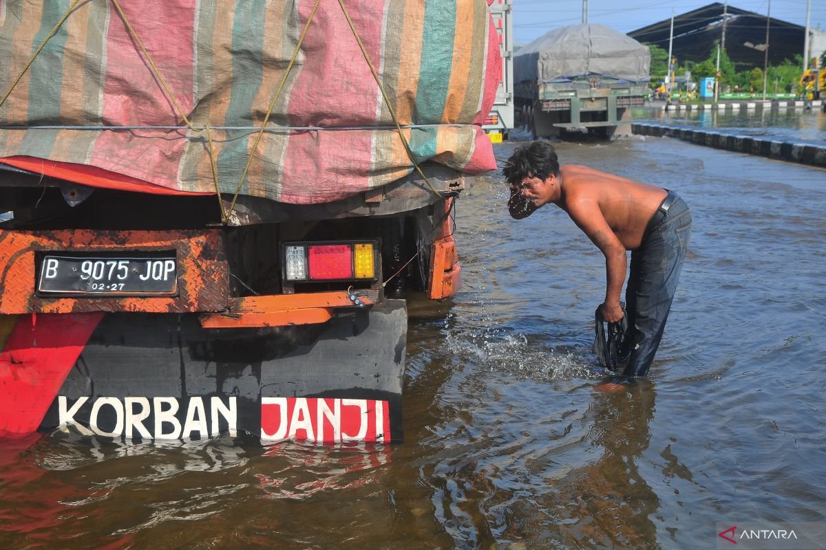Proyek Tembok Laut Raksasa untuk melindungi ekonomi Indonesia: menteri