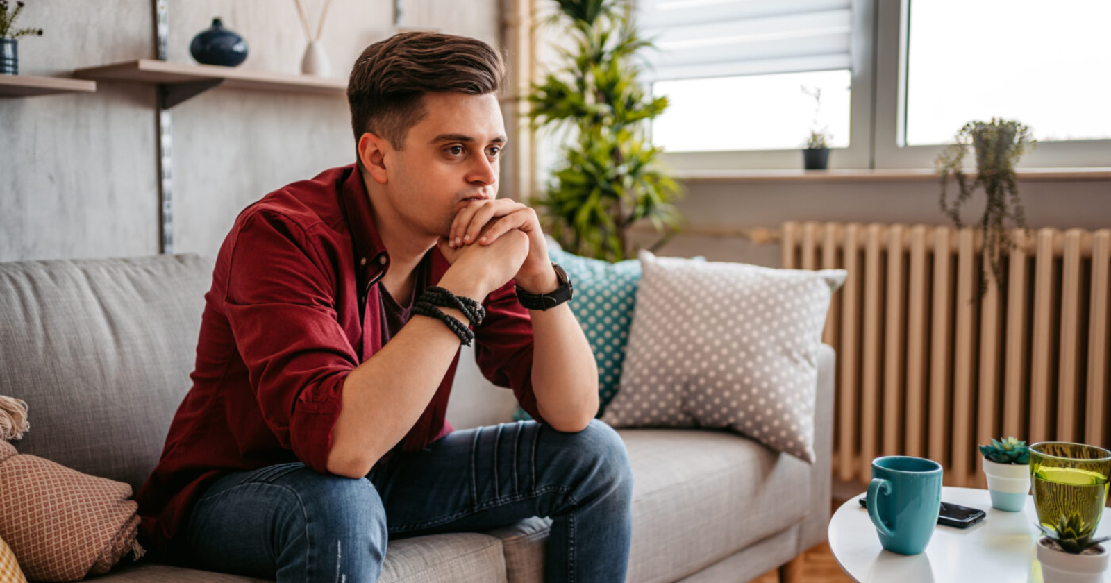 Aku berhenti mengatakan 'kita harus jalan-jalan bareng suatu saat nanti' pada hari ketika aku menyadari bahwa aku sudah mengatakannya selama lima belas tahun dan tak pernah sekali pun menepatinya — karena aku memang menginginkan kedekatan secara teori, tapi upaya nyata untuk...