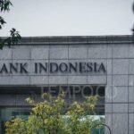 Bank Indonesia memperkirakan perlambatan ekonomi pada kuartal keempat meskipun sebagian besar sektor mengalami pertumbuhan.