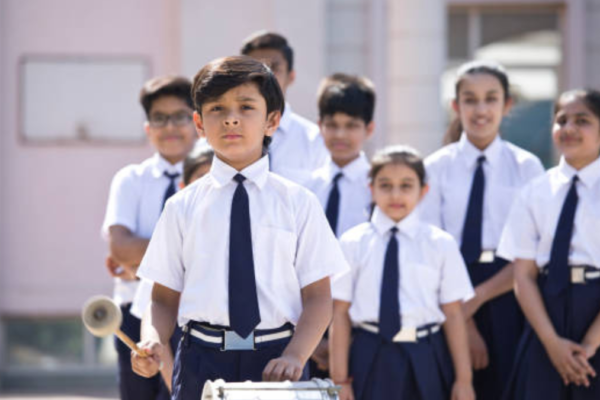 Berita utama rapat sekolah hari ini—13 Maret: Berita teratas seputar nasional, olahraga, dan dunia yang telah kami pilih khusus untuk Anda