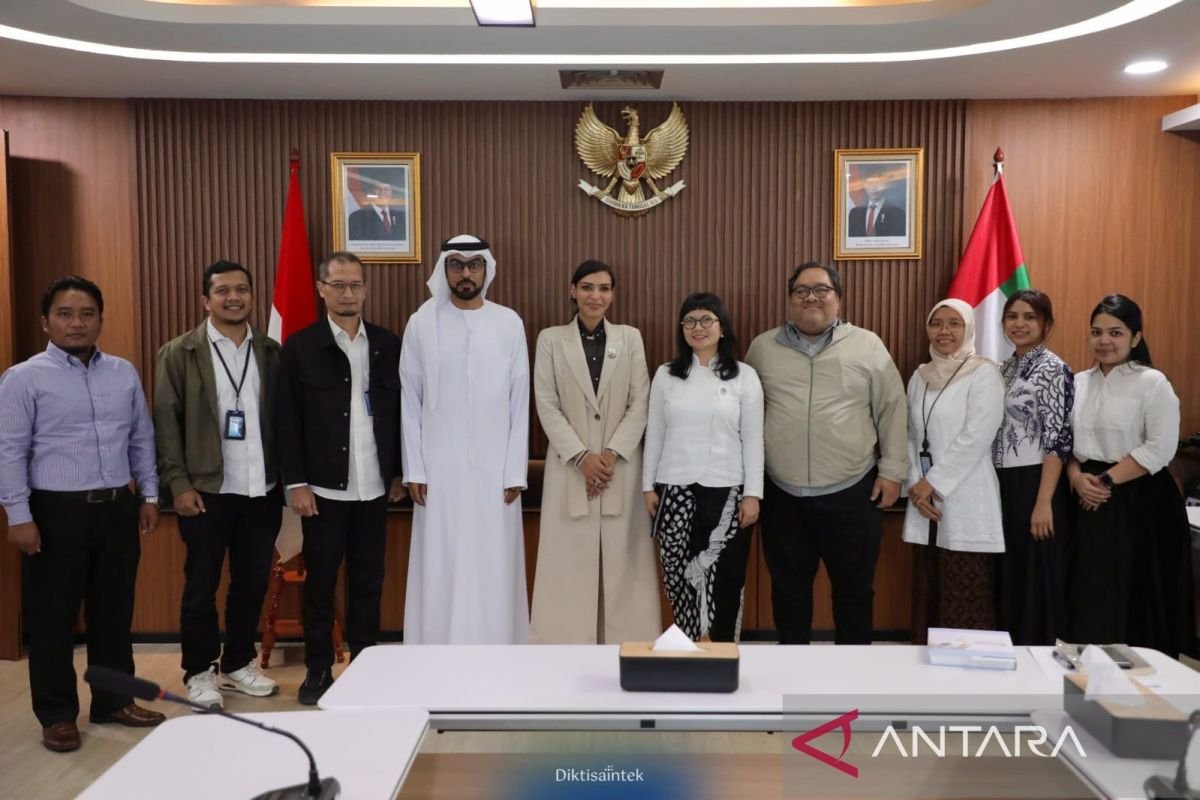 Indonesia dan Uni Emirat Arab memperkuat kerja sama dalam bidang talenta digital dan penelitian.