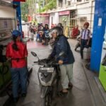 Indonesia mempertimbangkan kebijakan kerja dari rumah sebagai langkah penghematan bahan bakar di tengah konflik di Timur Tengah