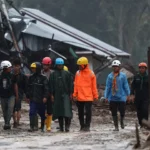 Indonesia menghitung korban jiwa seiring dengan semakin banyaknya peringatan tentang perubahan iklim