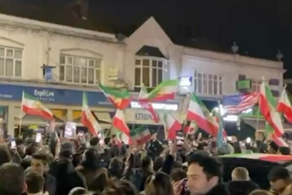 Perayaan di seluruh dunia pasca serangan terhadap Iran