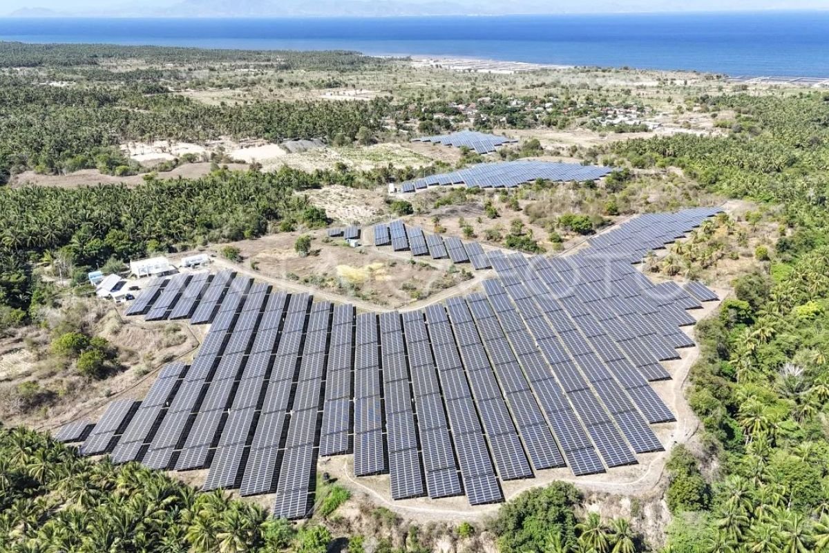 Strategi energi Indonesia: Mengarahkan peralihan di tengah gejolak global