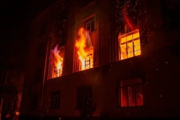 16 orang tewas dalam kebakaran panti jompo di Indonesia