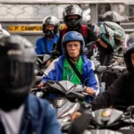 Asia Tenggara menutup kantor-kantor dan membatasi perjalanan seiring dengan semakin parahnya krisis minyak