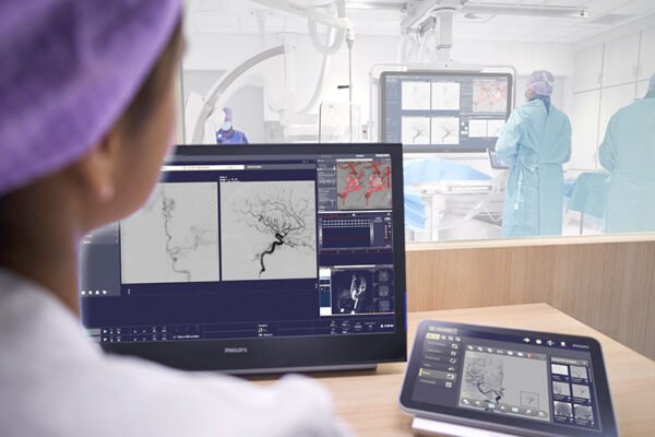 Kementerian Kesehatan Indonesia dan Philips akan menghadirkan cakupan nasional untuk sistem terapi berteknologi canggih berbasis pencitraan di Indonesia, guna memperluas akses terhadap layanan perawatan jantung, stroke, dan kanker di seluruh 38 provinsi